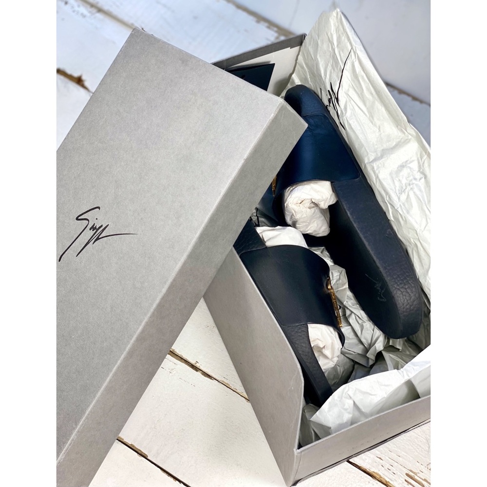 Giuseppe Zanotti Laburella Logo Slide Sandals - Picture 10 of 10